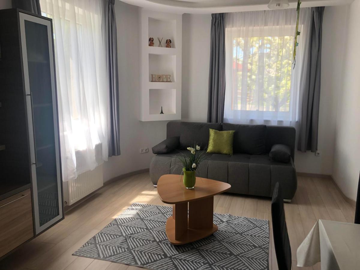 Szabó Wellness Vendégház Zamárdi Extérieur photo