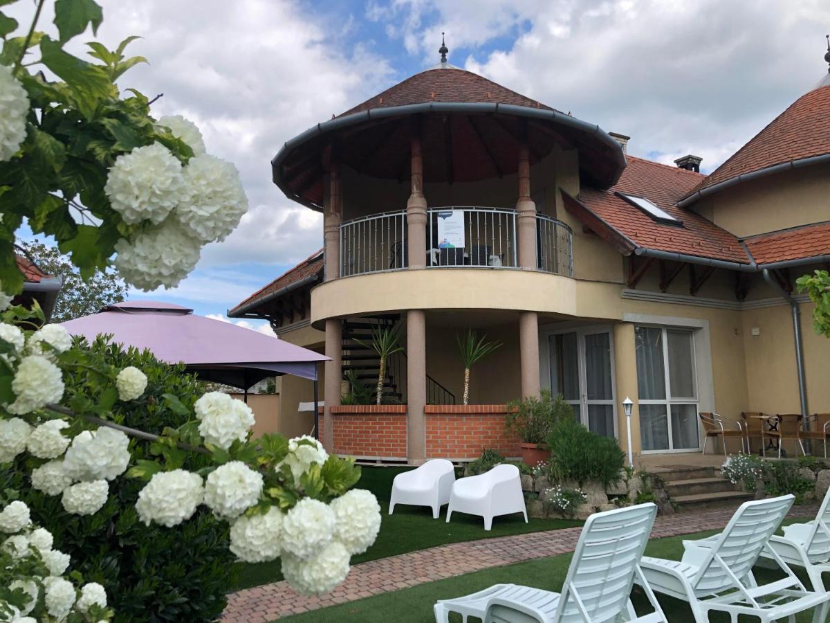 Szabó Wellness Vendégház Zamárdi Extérieur photo